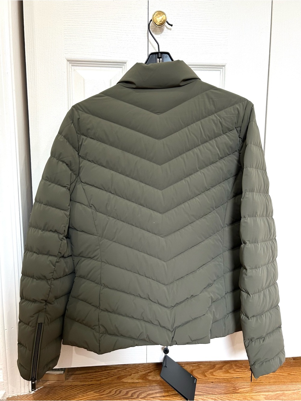 NWT Moose Knuckles Elora Down Jacket Dark Olive Large $745 - Picture 12 of 13